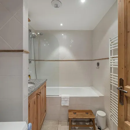 Confortable 6 Pers. Proche Des Pistes Avec Balcon Et Parking - Fr-1-640-11 Apartamento *